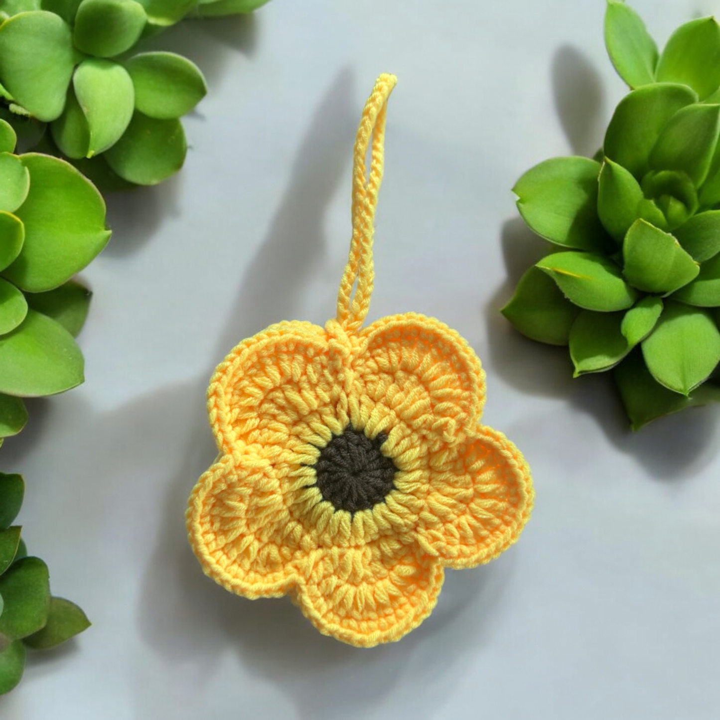 Daisy Bag Charm Pouch